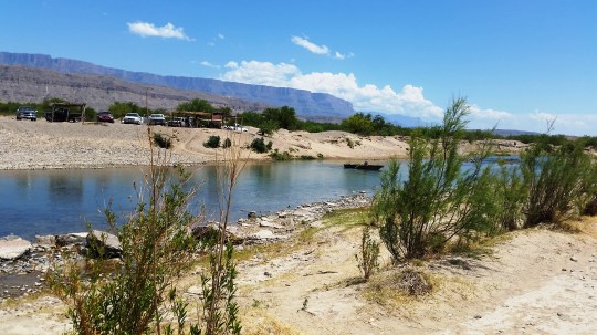 Border crossing at Boquillas, Mexico: (c) RVLuckyOrWhat.com